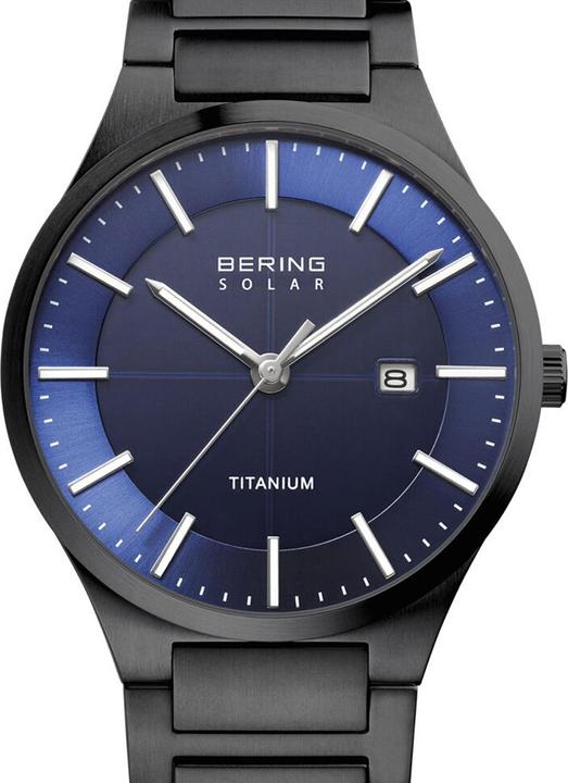 Schwarz, Blau, Türkis