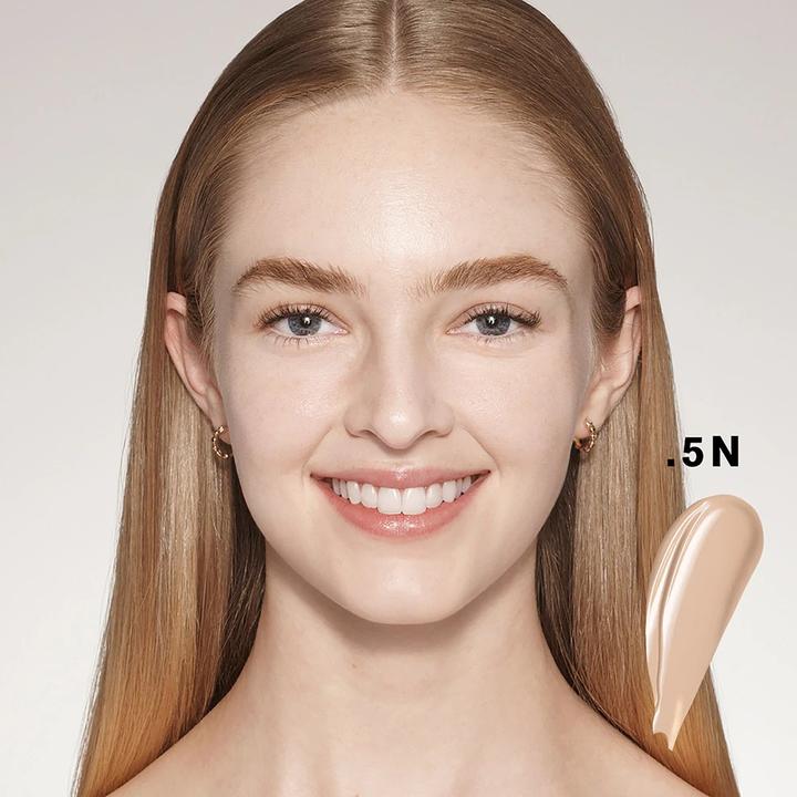 Productafbeelding Estée Lauder Gezichtsmake-up Futurist Soft Touch Brightening Skincealer 0,5N / 6 ml (0.5N)