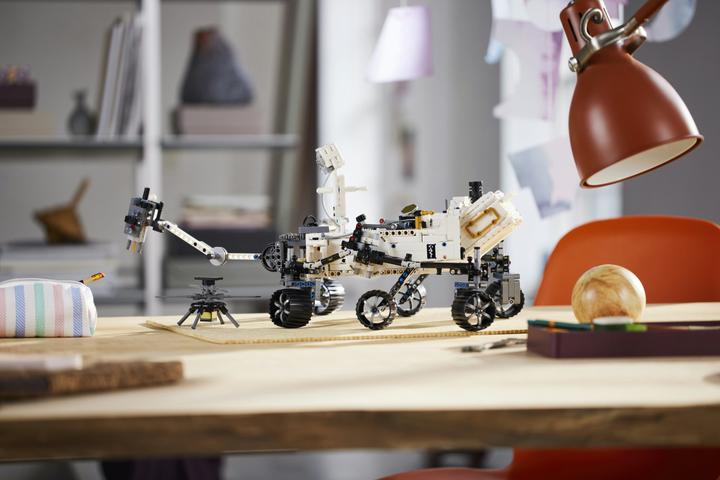 Produktbild LEGO NASA Mars Rover Perseverance (42158, LEGO Technic)