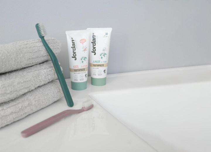 Actual product image Jordan* Toothpaste Green Clean Junior (50 ml)