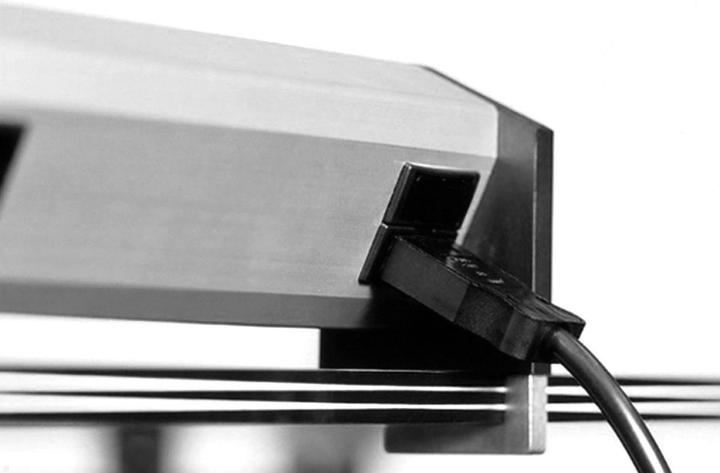 Actual product image Bachmann DESK 1, 2x socket (902.1131) (2x, CEE 7/3, Type 13, Type 23)