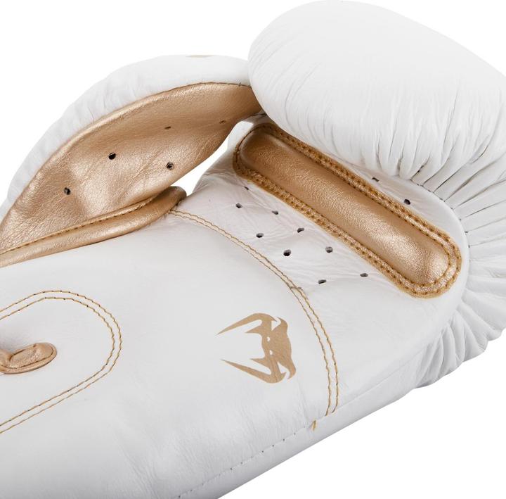 Actual product image Venum Giant 3.0 Boxing Gloves - Nappa Leather white/gold (16 OZ, One size)