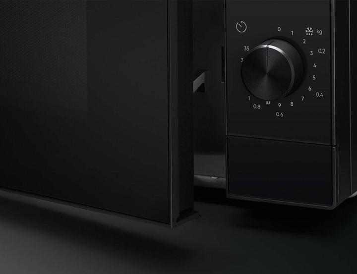Actual product image Electrolux EMZ421MMK (21 l)