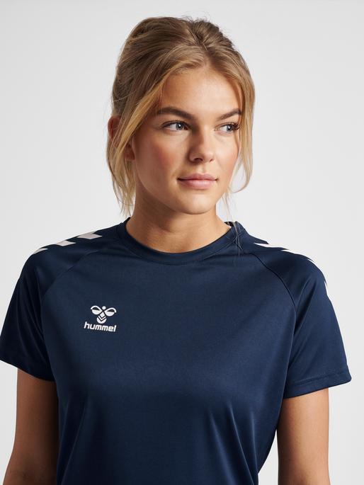 Actual product image hummel Core Xk Core Poly T-Shirt S/S Woman (M)