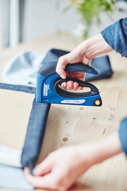 Actual product image Rapid ALU610 hand tacker