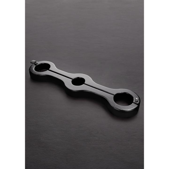 Steelo Genitals to Arms Pillory