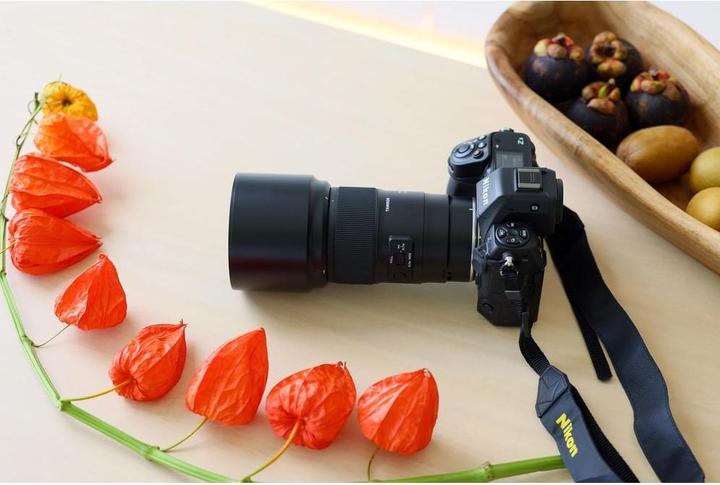 Actual product image Tamron 90mm f/2.8 Di III VC VXD Macro (Nikon Z, full size)