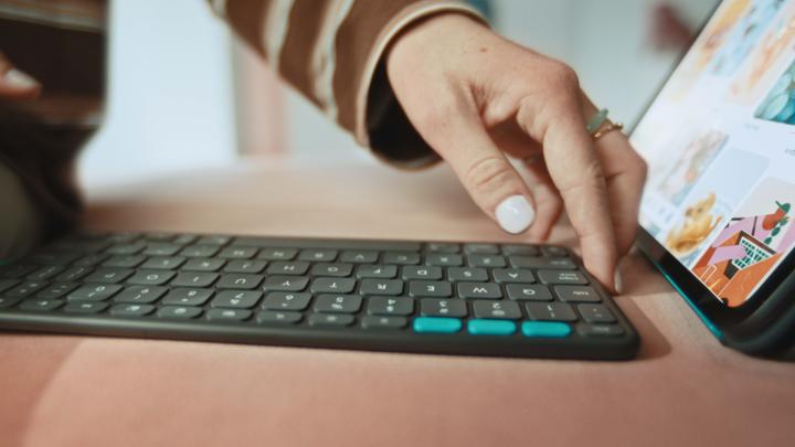 Produktbild Logitech Flip Folio (CH, iPad Air 13 2025, iPad Pro 13 2024 (M4), iPad Air 13 2024 (M2))