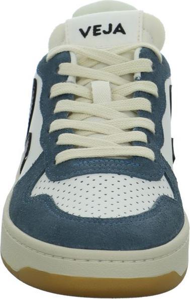Actual product image Veja V10 (37)