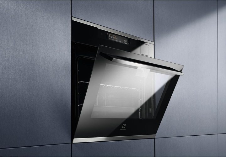 Actual product image Electrolux Built-in steam oven KOAAS31CX