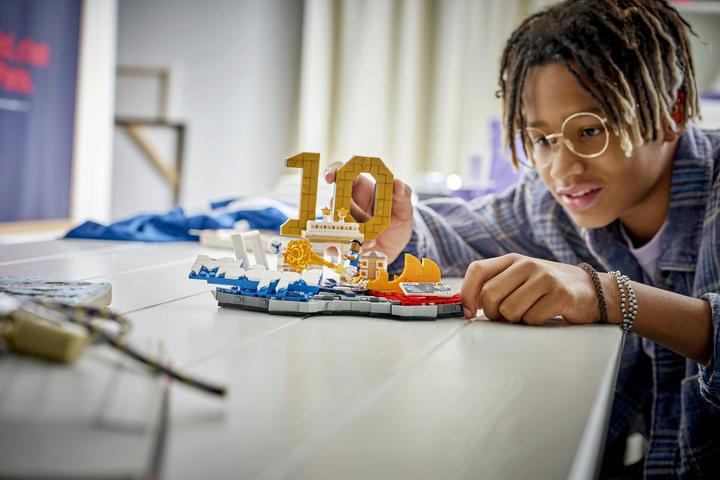 Image du produit LEGO Kylian Mbappé - Faits marquants du football (43013, LEGO Editions)