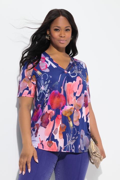 Image du produit Ulla Popken T-shirt en tissu fluide, motif à fleurs, col en V, joli pli creux, manches courtes (56)