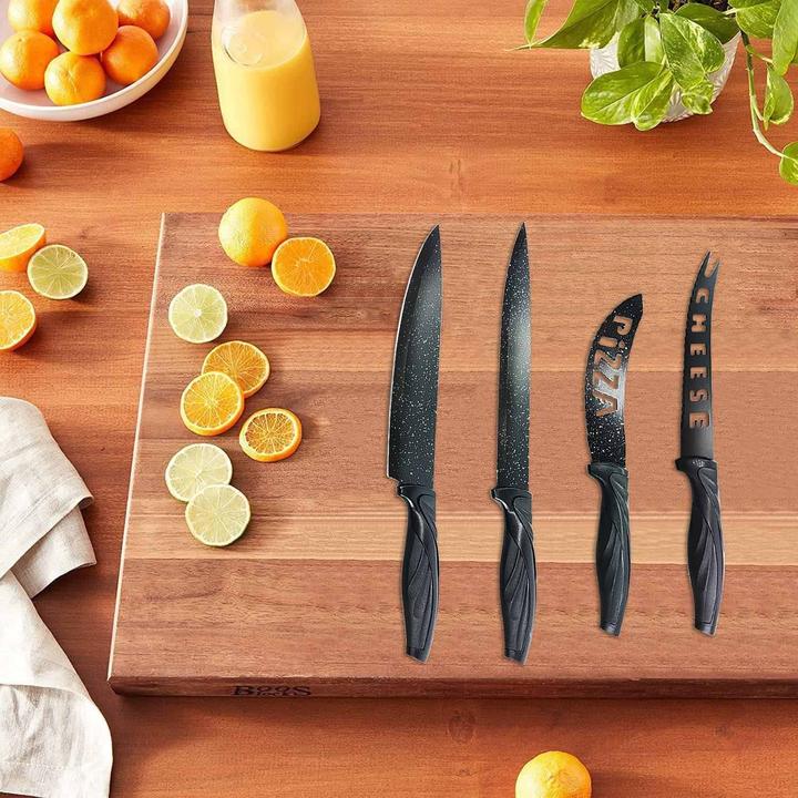 Actual product image Intirilife 17-piece set kitchen knives with knife block