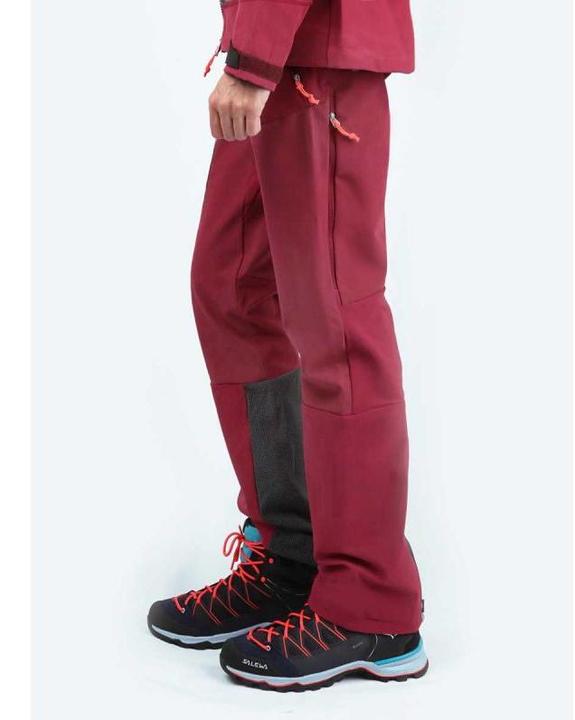 Actual product image Salewa Comici pants (L)