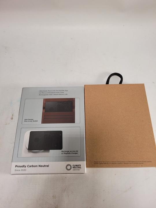 Image du produit Nomad Tracking Card - Carte de localisation avec chargement sans fil (iOS)