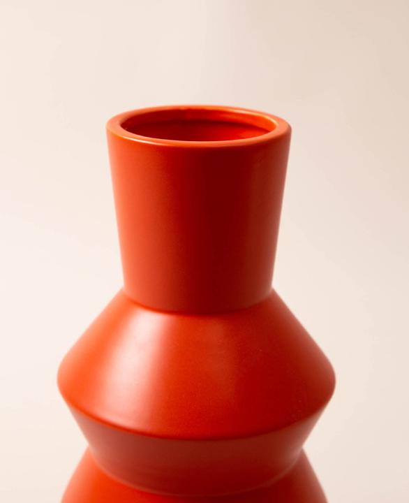 Actual product image Esmée Ceramic flower vase (1 x, 13 x 31 cm)