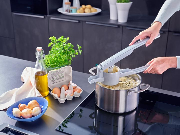 Actual product image Leifheit Potato ricer