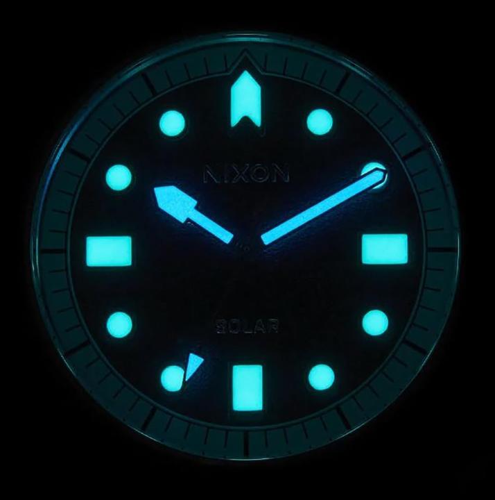 Image du produit Nixon Horloge analogique à quartz avec bracelet en acier inoxydable (Montre analogique, 47.30 mm)