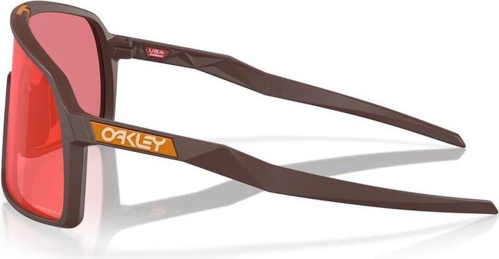 Image du produit Oakley Sutro Chrysalis Collection Lunettes de sport (Grenache mat, Torche de trail Prizm)