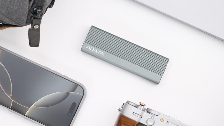 Actual product image Adata Externe SSD M.2 Gehäuse EC680 USB3.2C 10Gbps (M.2)