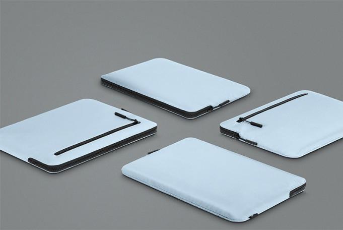Incase Compact Sleeve with Flight Nylon with Zip Tag for MacBook Pro (13" 2022-2012) & MacBook Air (