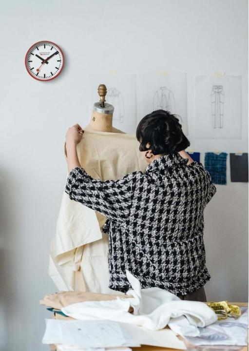 Actual product image Mondaine Clock (25 cm)