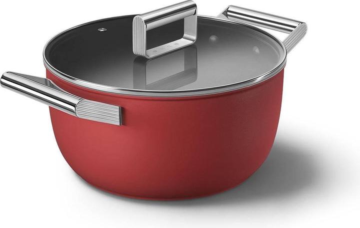 Actual product image Smeg CKFC2411RDM Casserole Ø 24 cm with glass lid, 2 handles, red (24 cm, Casserole + Stewpot, Aluminium, Stainless steel)