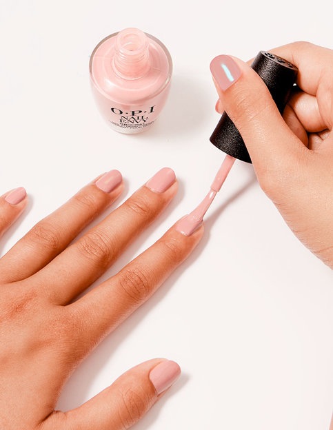 Immagine prodotto OPI Indurente per unghie - Tinted Nail Envy (15 ml)