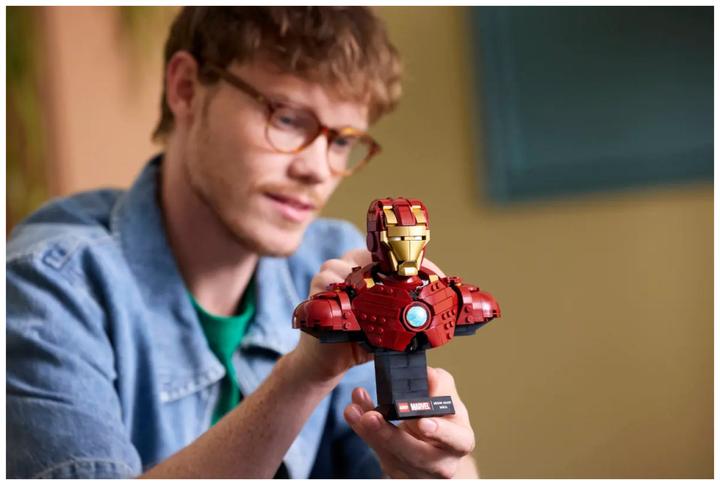 Actual product image LEGO Iron Man MK4 (76327, LEGO Marvel)