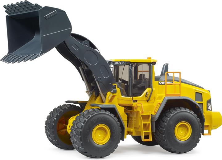 Actual product image Bruder Volvo wheel loader