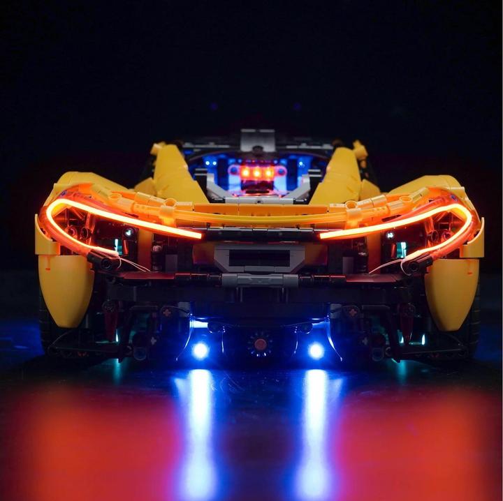 Image du produit BrickBling Kit d'éclairage LED pour LEGO McLaren P1 (42172), télécommande incluse
