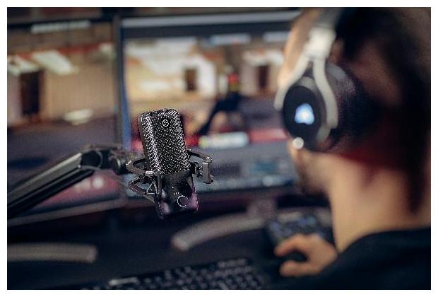 Actual product image Elgato Wave:3