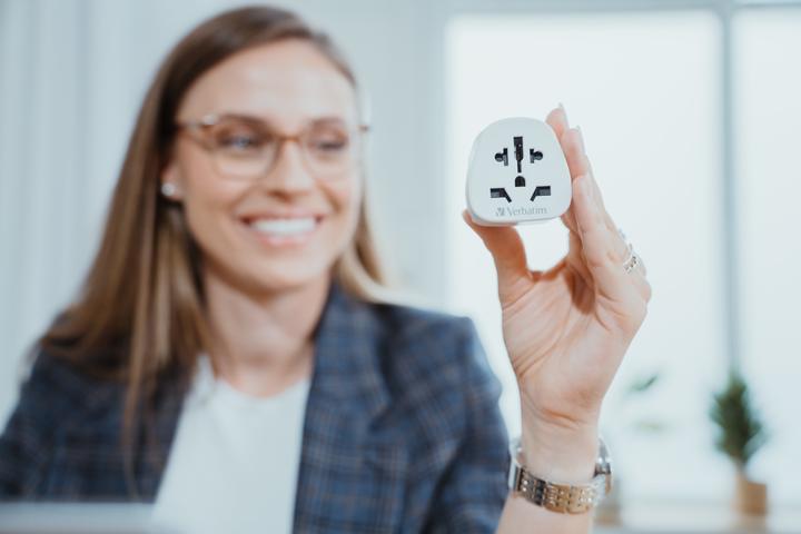 Actual product image Verbatim Travel Plug 'World to Europe