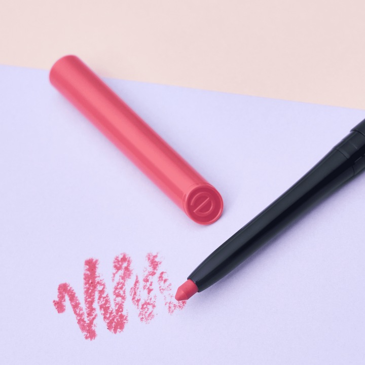 Actual product image essence 8h Matte comfort lipliner (Pink Blush)