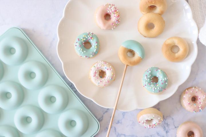 Actual product image ScrapCooking Silikon Backform für 12 Mini-Donuts