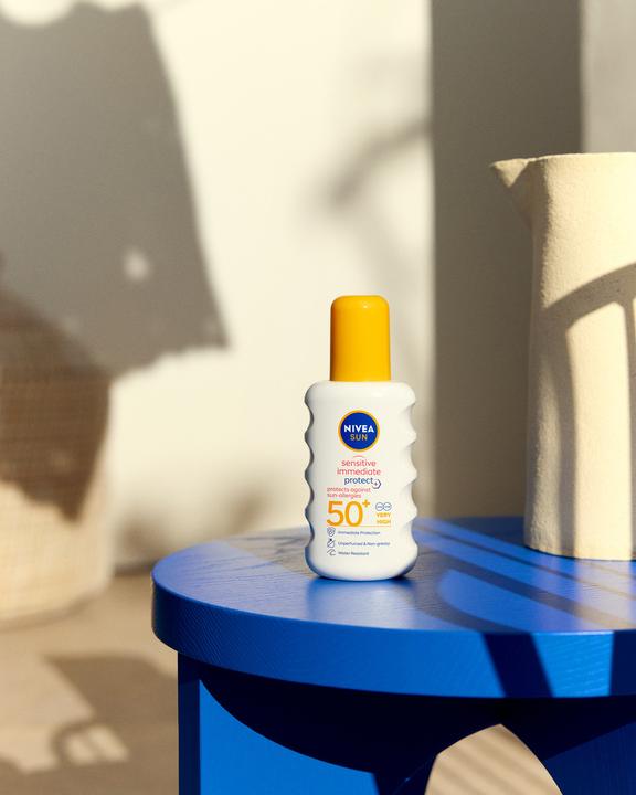 Image du produit NIVEA Sun Sensitive Immediate Protect Sonnenspray (Spray solaire, SPF 50+, 200 ml, 233 g)