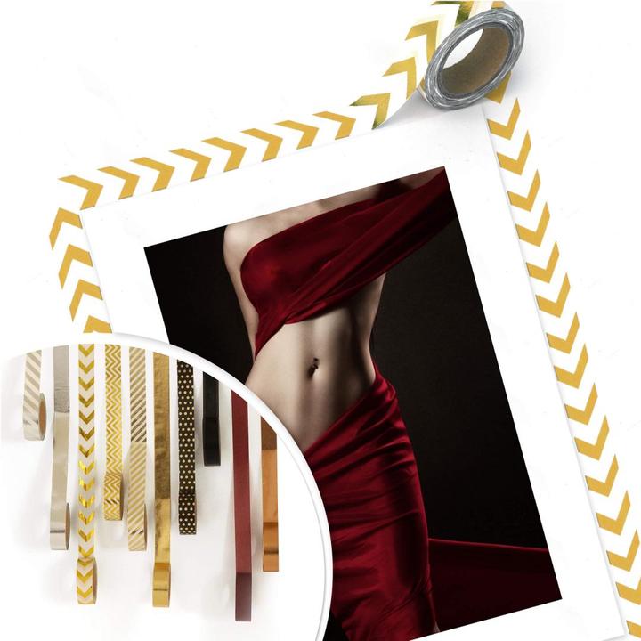 Actual product image Trenddeko Antonik - The red cloth (40 x 50 cm)