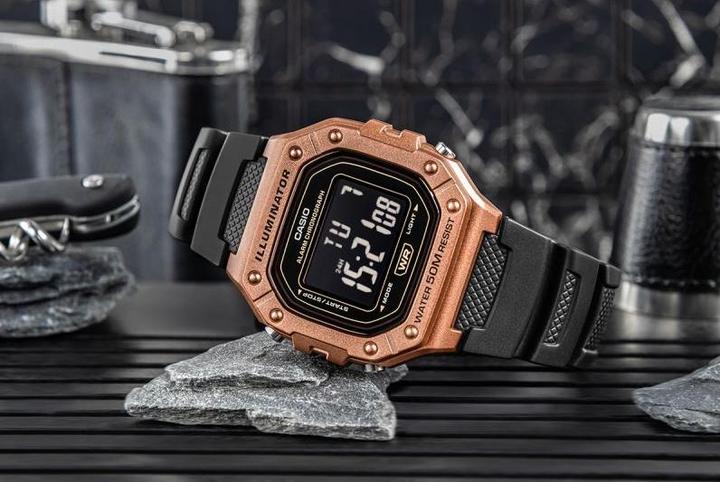Produktbild Casio Herrenuhr W-218HM-5BVDF + Box