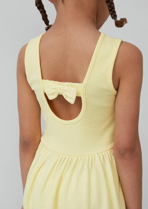 Actual product image S.Oliver Kleid Kurzes Kleid aus Baumwollmix mit Rücken-Detail (104)
