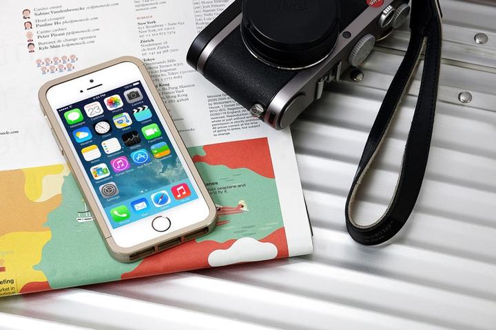 Actual product image Just Mobile AluFrame (Apple iPhone 5, Apple iPhone 5s)