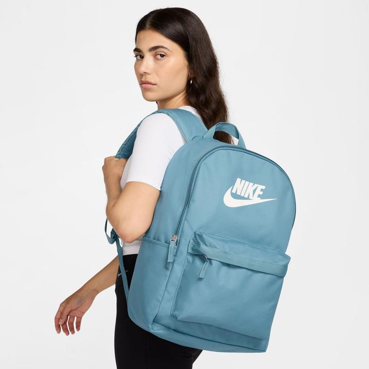 Actual product image Nike Heritage Rucksack
