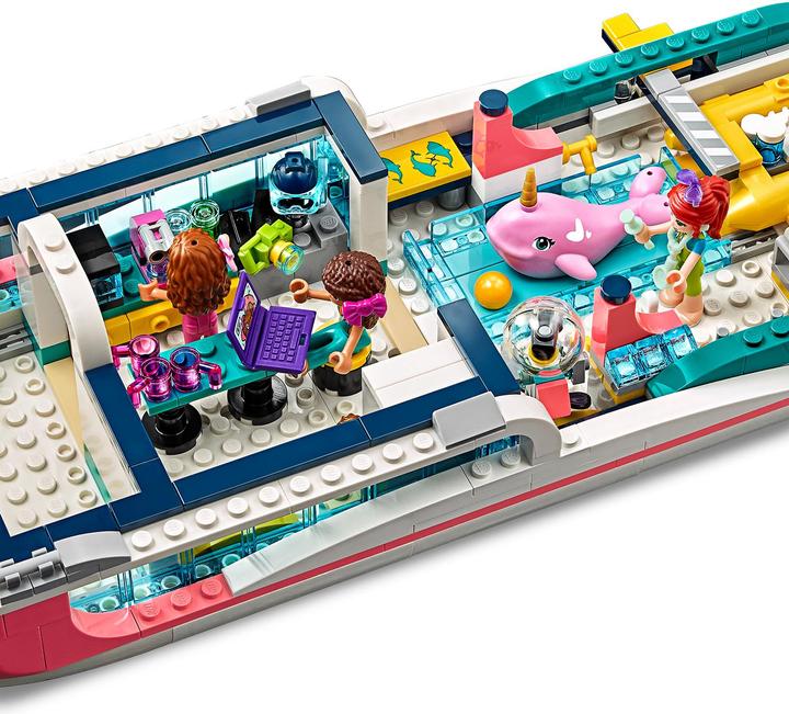 Actual product image LEGO Rescue Mission Boat (41381, LEGO Friends)
