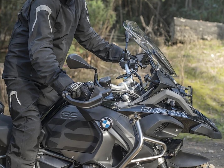 Actual product image Quad Lock Motorcycle Mount Pro