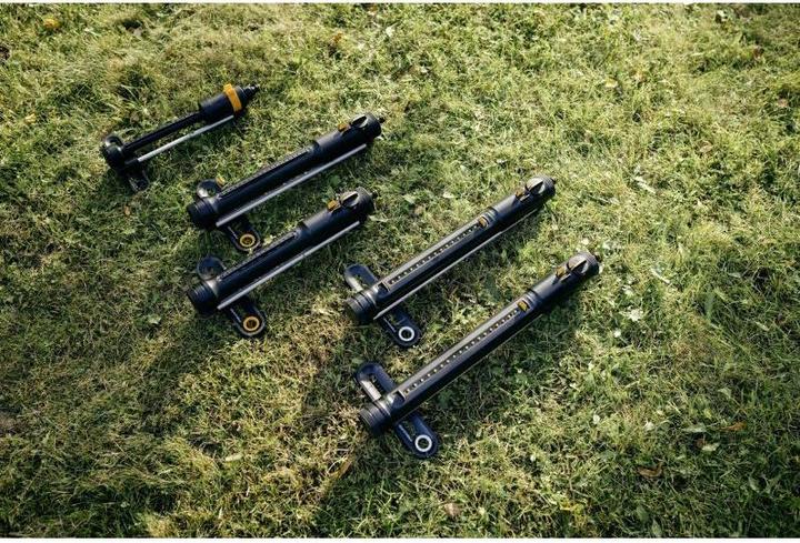 Produktbild No Name Fiskars Zraszacz Wahadłowy M X-Series (Schlauchregner)