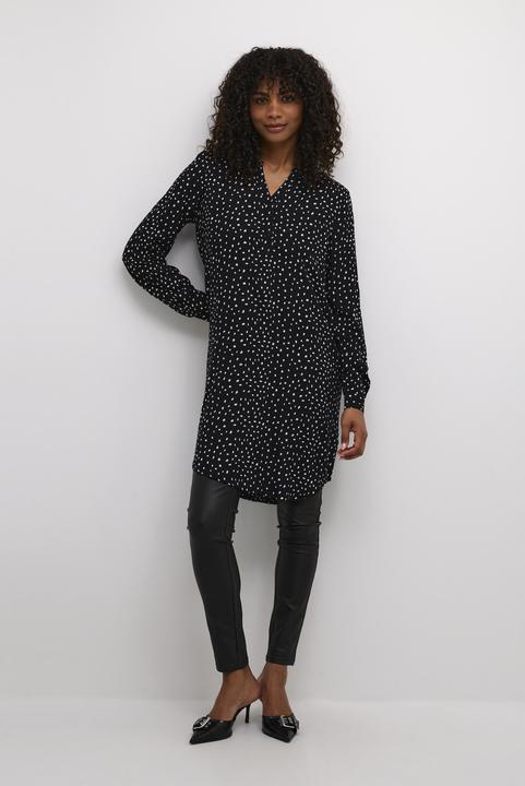Black, chalk dots