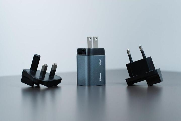 Productafbeelding Verbatim GaN 2 Port Charger (35 W, 2 ports)