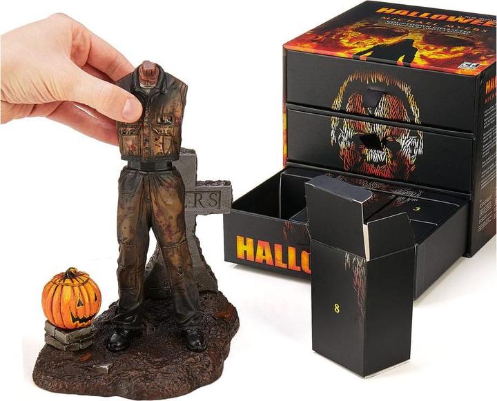 Actual product image Numskull - Halloween- Calendrier de l'Avent de 24 jours (figurine Michael Myers à construire)