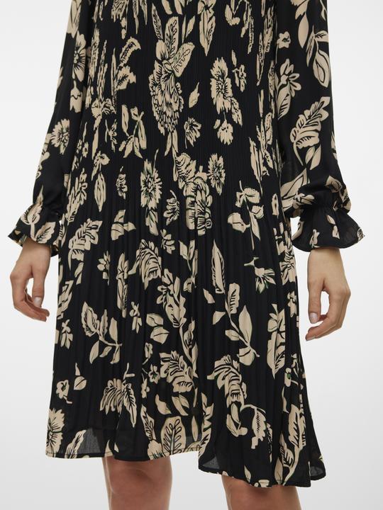 Produktbild Vero Moda Normal geschnitten Rundhals Elastische Bündchen Kurzes Kleid Kleid (S)