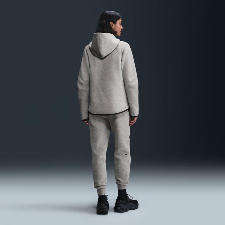 Actual product image Nike Tech Fleece Windrunner (M)