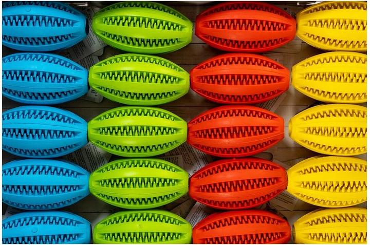 Immagine prodotto Gloria Gioco per cani per la cura dei denti colorato 11 cm (Palla giocattolo per cani)